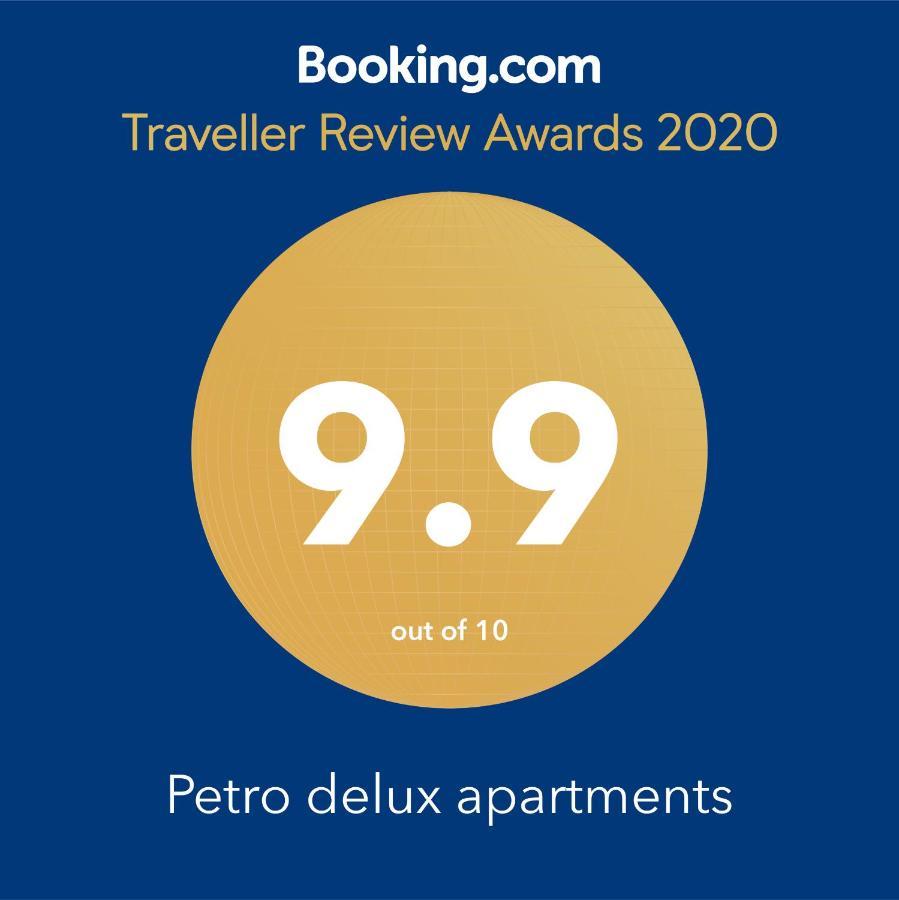 Petro Delux Apartments Kaunas Bagian luar foto